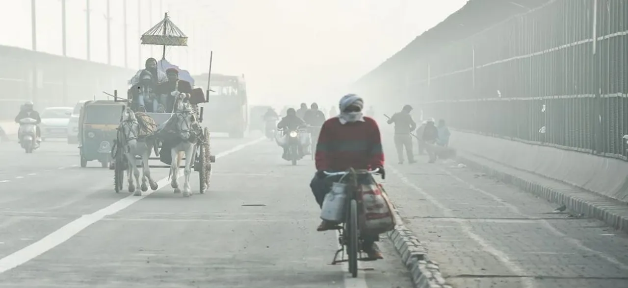 Delhi continues to battle severe pollution, over 80 flights delayed due to low visibility at IGI airport