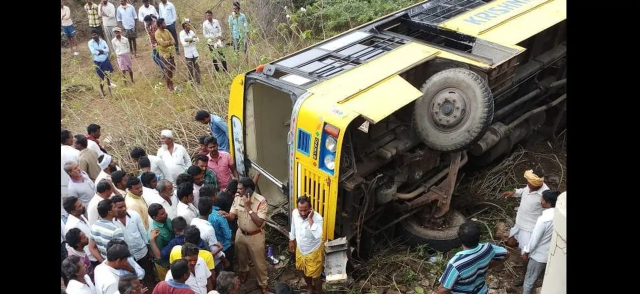 Andhra Pradesh: School bus carrying 50 children falls into culvert in Guntur, several injured