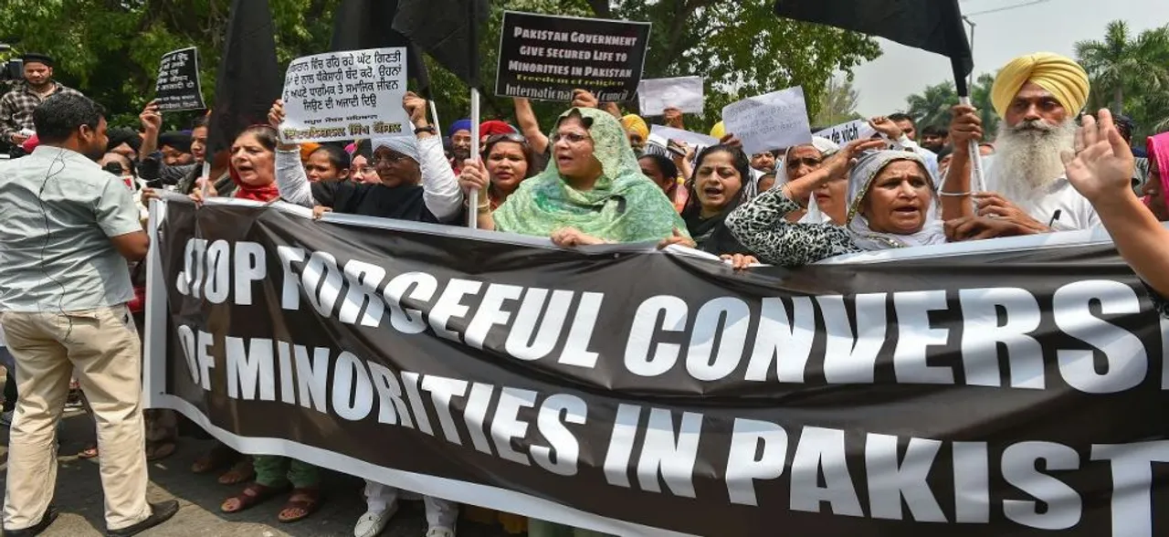 Sikh Girl Converted To Islam In Pakistan To Return Home Soon: Punjab Province Governor