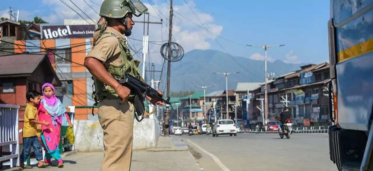 Most Telephone Exchanges In Valley To Be Functional From Tonight: Srinagar DM