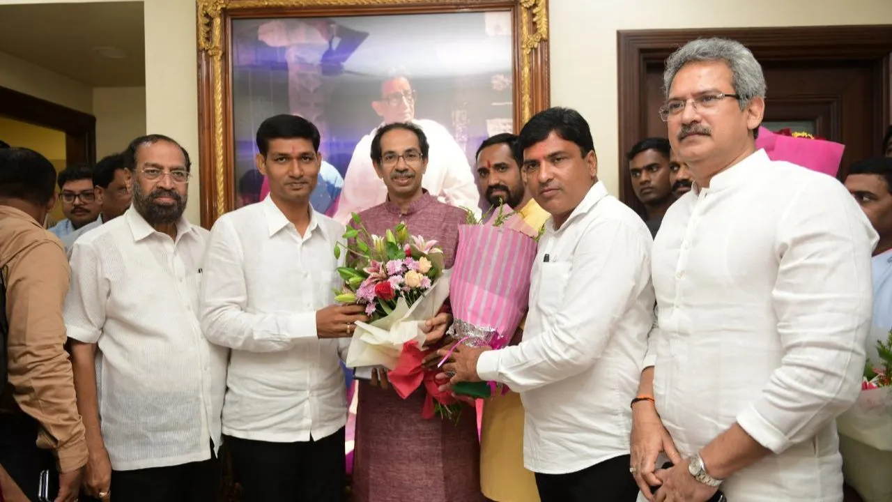 Maharashtra: Two Independent MLAs meet Uddhav Thackeray, Extend Support To Shiv Sena