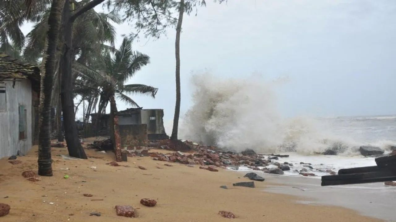 Cyclone Bulbul: Heavy Rain, Thunderstorm Lash West Bengal, 1 Dead