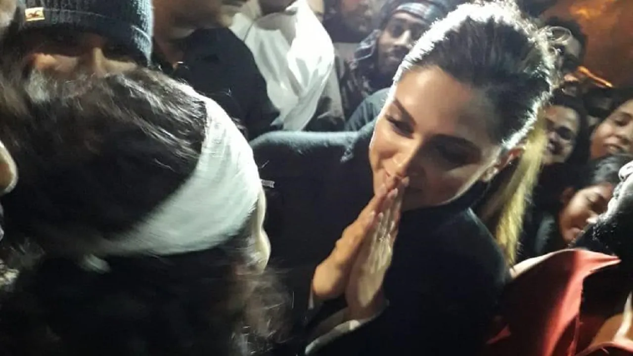 Deepika Padukone Visits JNU To Show Solidarity, BJP Demands Chhapaak's Boycott 