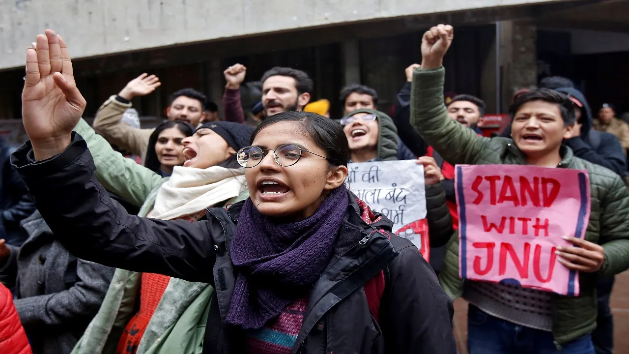 JNU: Row Over Two FIRs Filed On Night Of Mob Attack, V-C Appeals To Students But Protests Continue