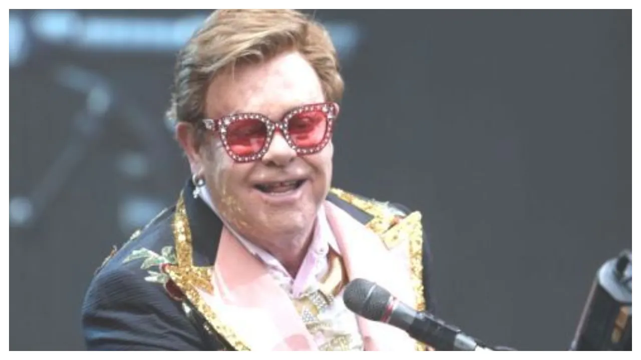 Elton John Cuts Concert Short Due To Pneumonia