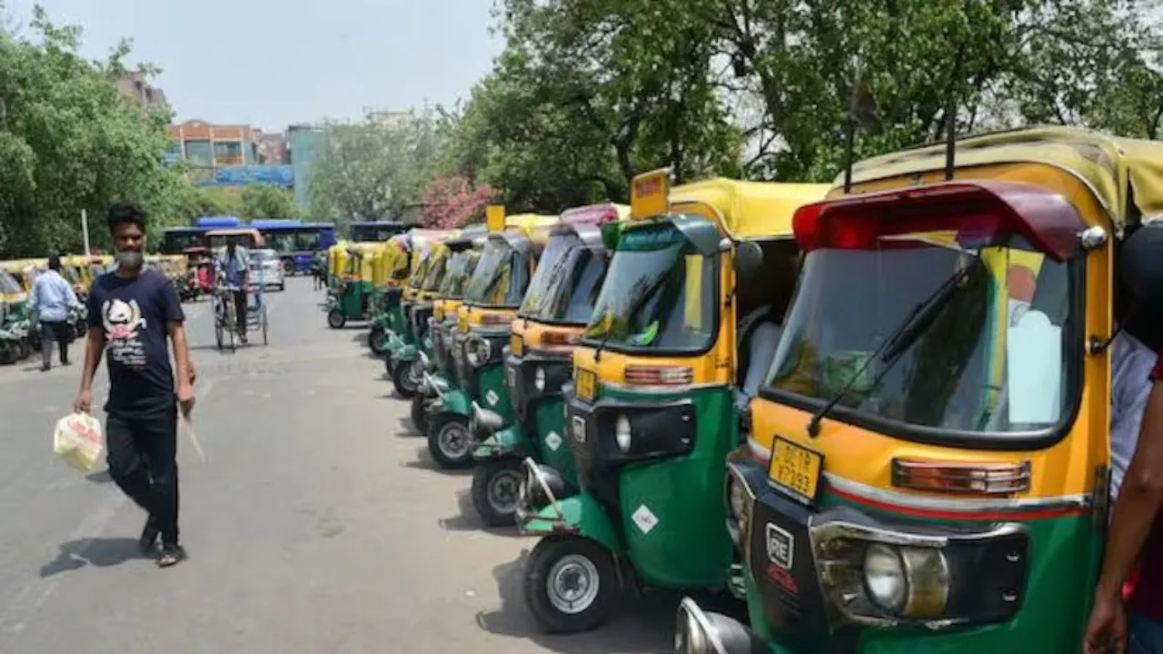 Delhi Auto Taxi Drivers Protest