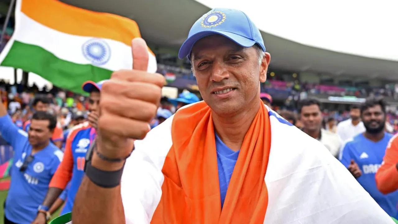 Rahul Dravid attends Paris olympics 2024 pic goes viral  