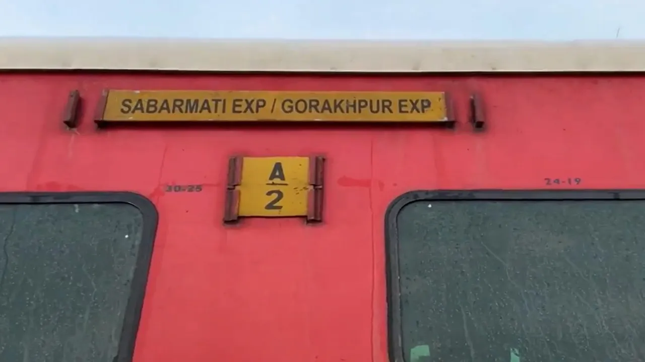 Kanpur Train Derailed 