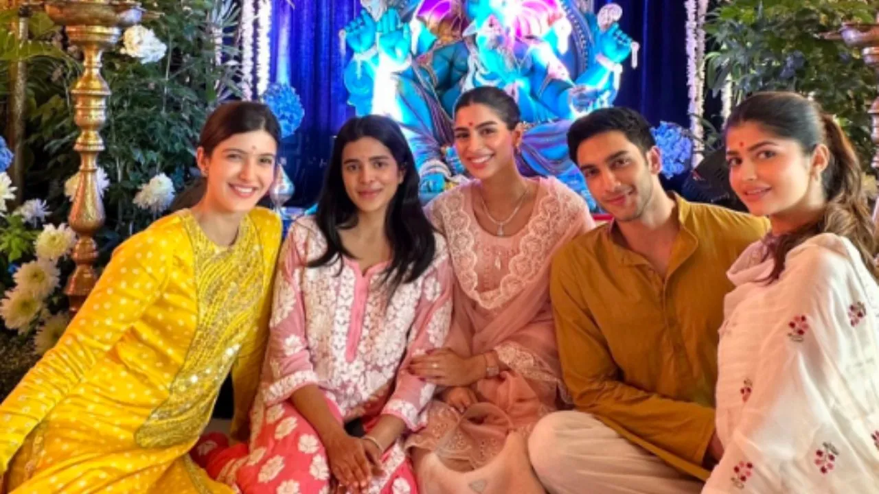 khusi kapoor ganpati party