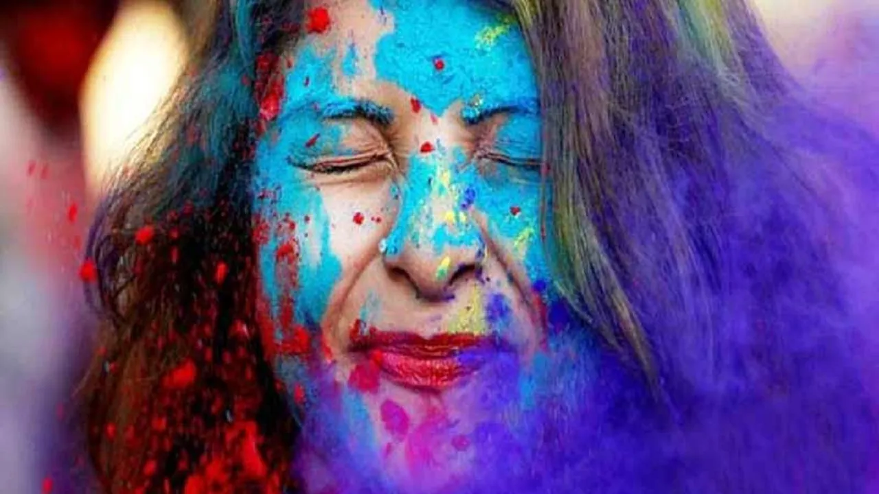 holi