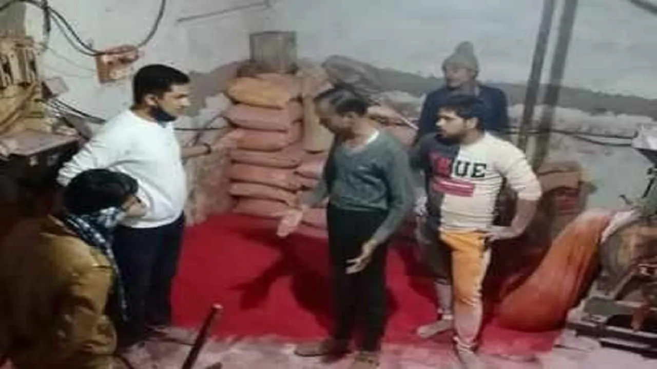 Nakli Masala