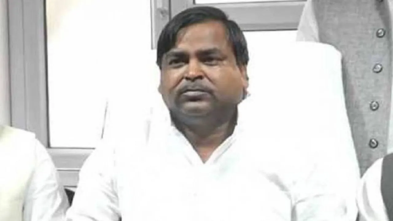 Gayatri Prajapati