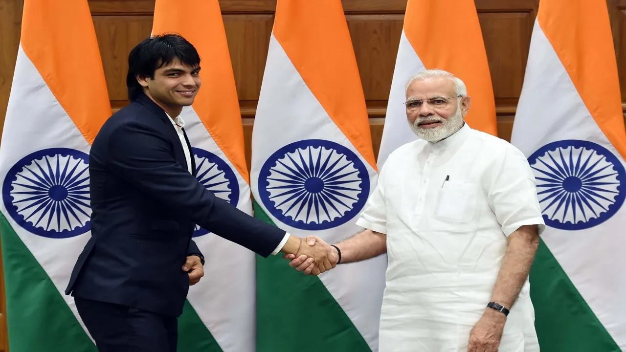 पीएम मोदी ने दी नीरज चोपड़ा को बधाई