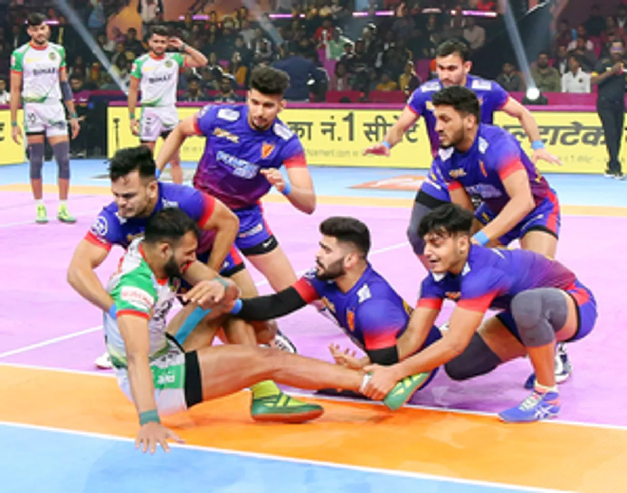 hindi-pkl-19-patna-pirate-tage-late-comeback-to-ecure-thrilling-draw-with-dabang-delhi--202401142329