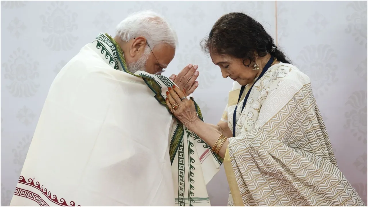 Vyjayanthimala Meets PM