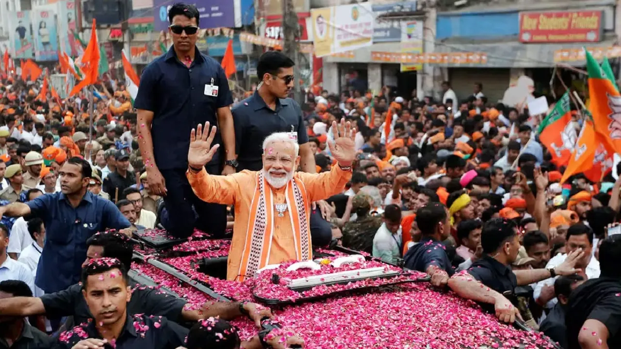 pm modi road show in varanasi