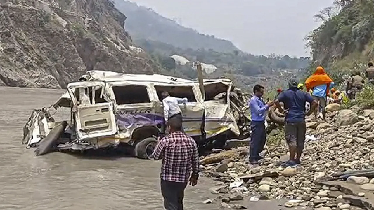 rudraprayag tempo traveler accident