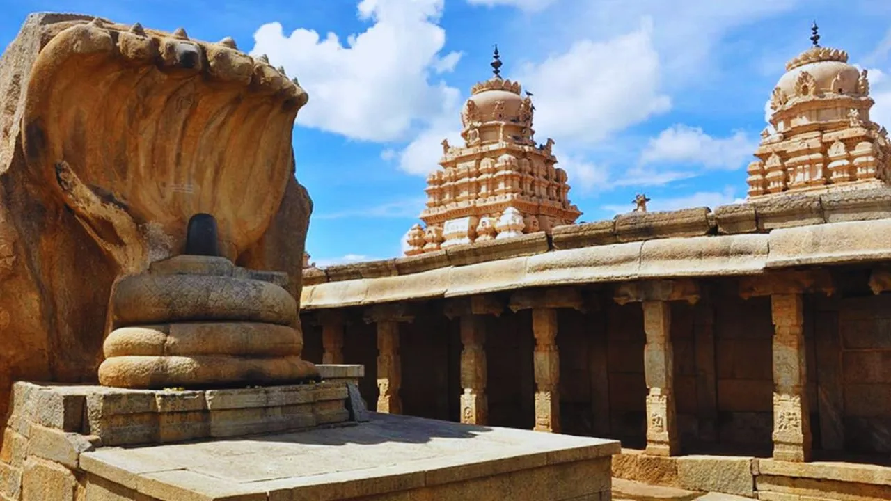 know everything about lepakshi mandir