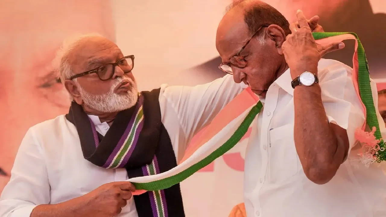 chagan bhujban and sharad pawar