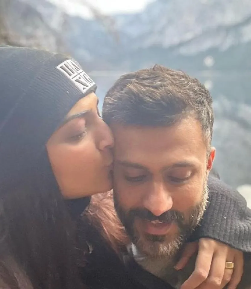 Sonam Kapoor Pens An Appreciation Post For Anand Ahuja