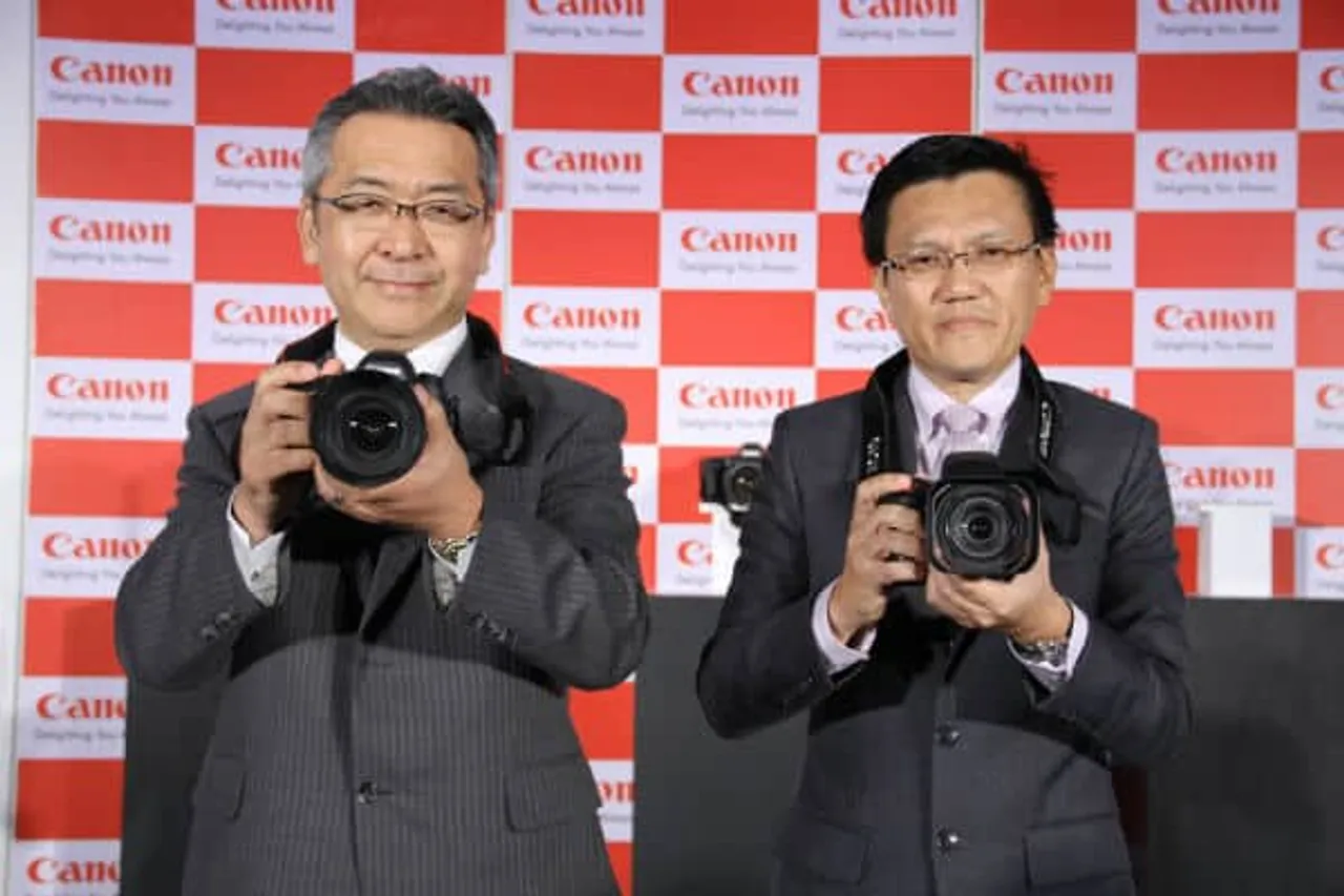 Canon launches World’s highest resolution full-frame DSLR cameras