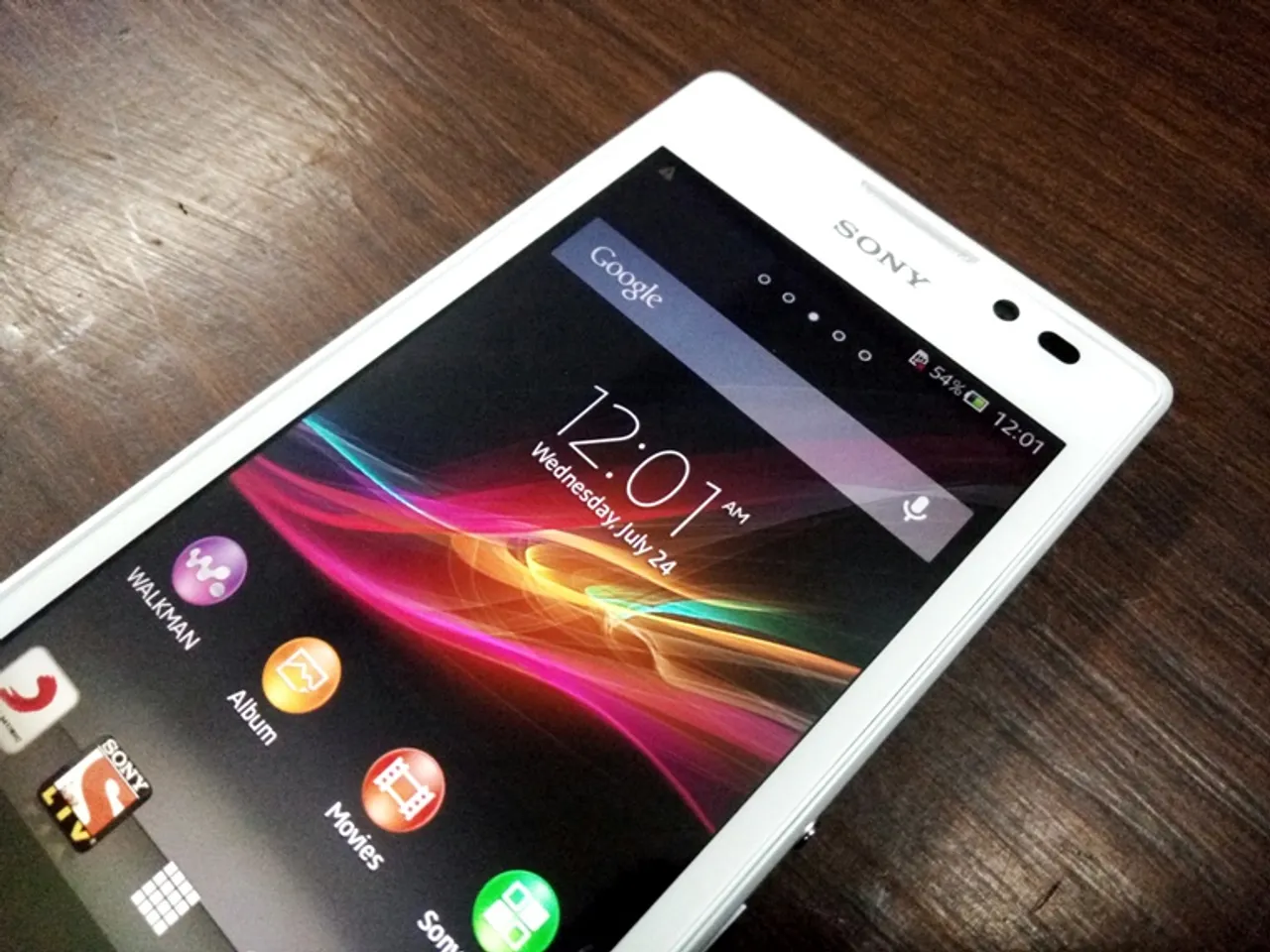 Refurbished Sony Xperia C by GreenDust: As good as a new one with quite a price difference