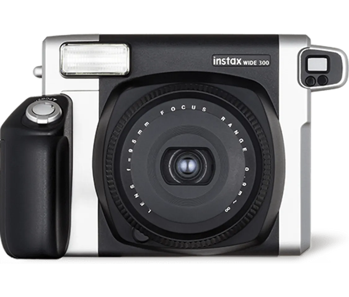 Fujifilm Instax wide 300 Camera: Review