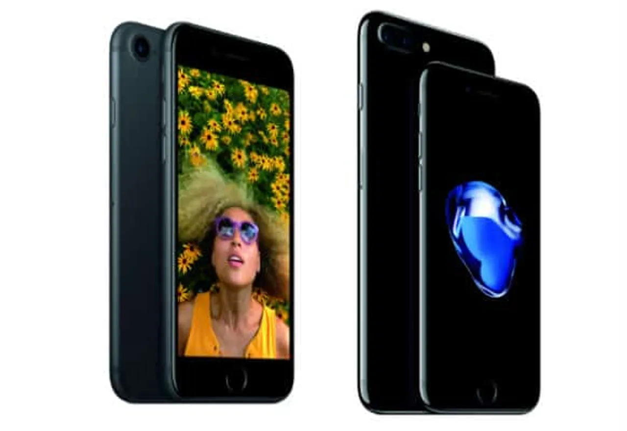 Apple iPhone 7 and 7 Plus Smartphones