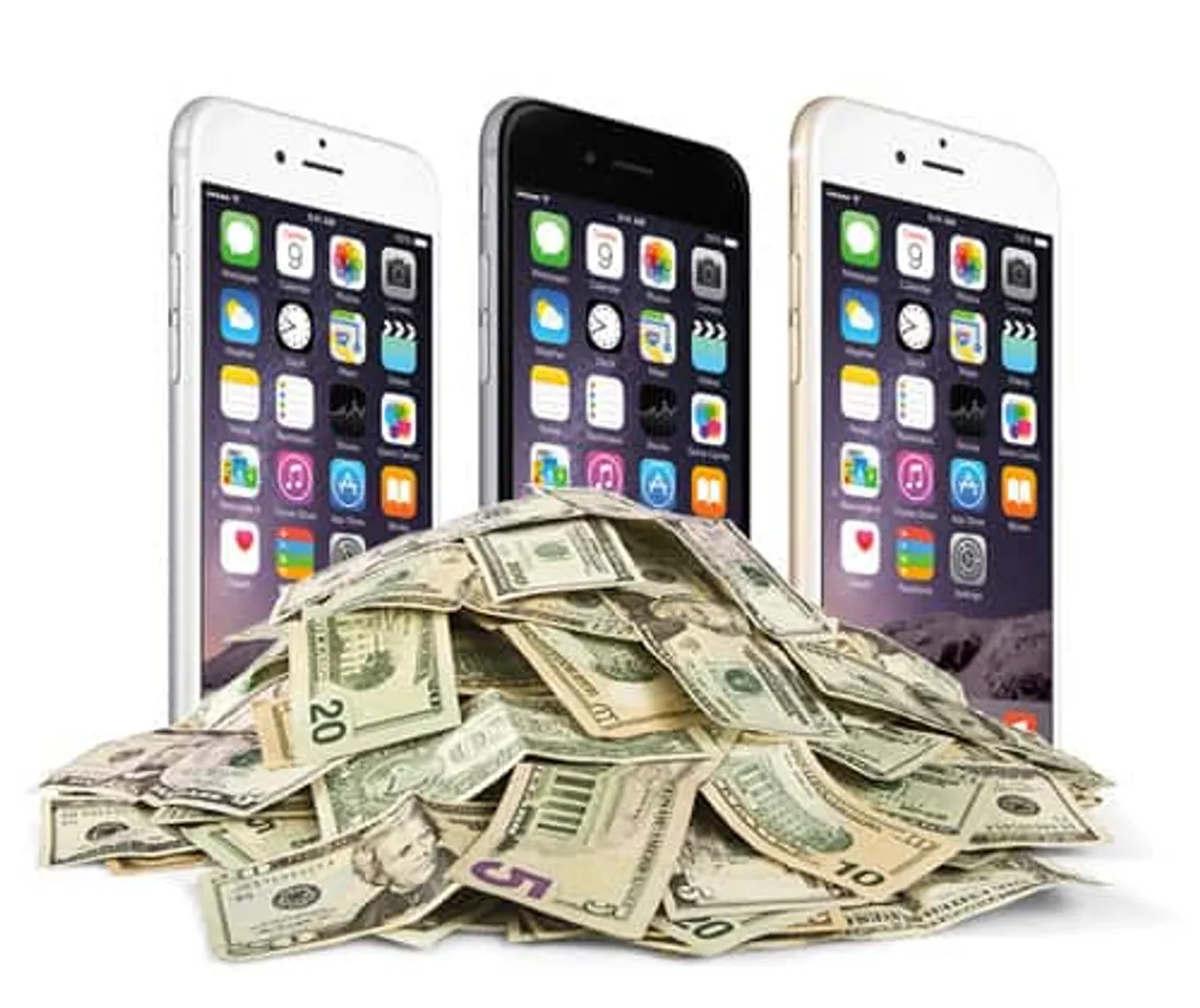 iphone money pile