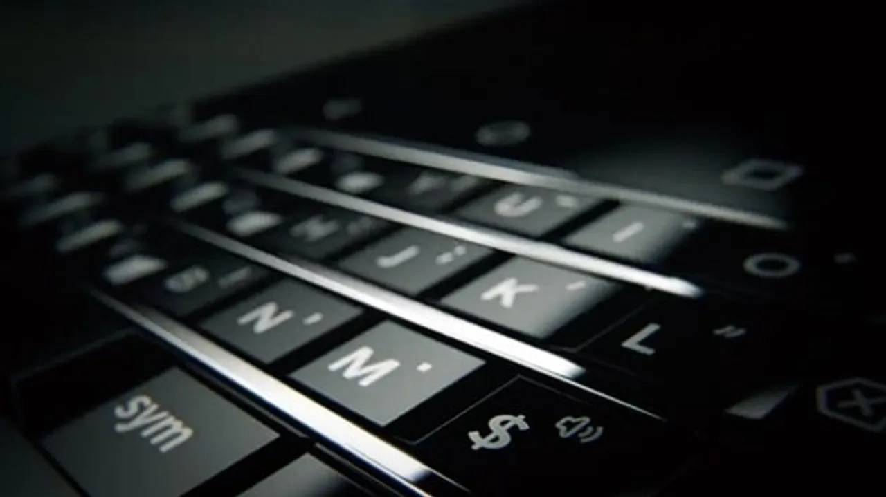 New Smartphone by Blackberry with QWERTY Keyboard to be Unveiled at CES