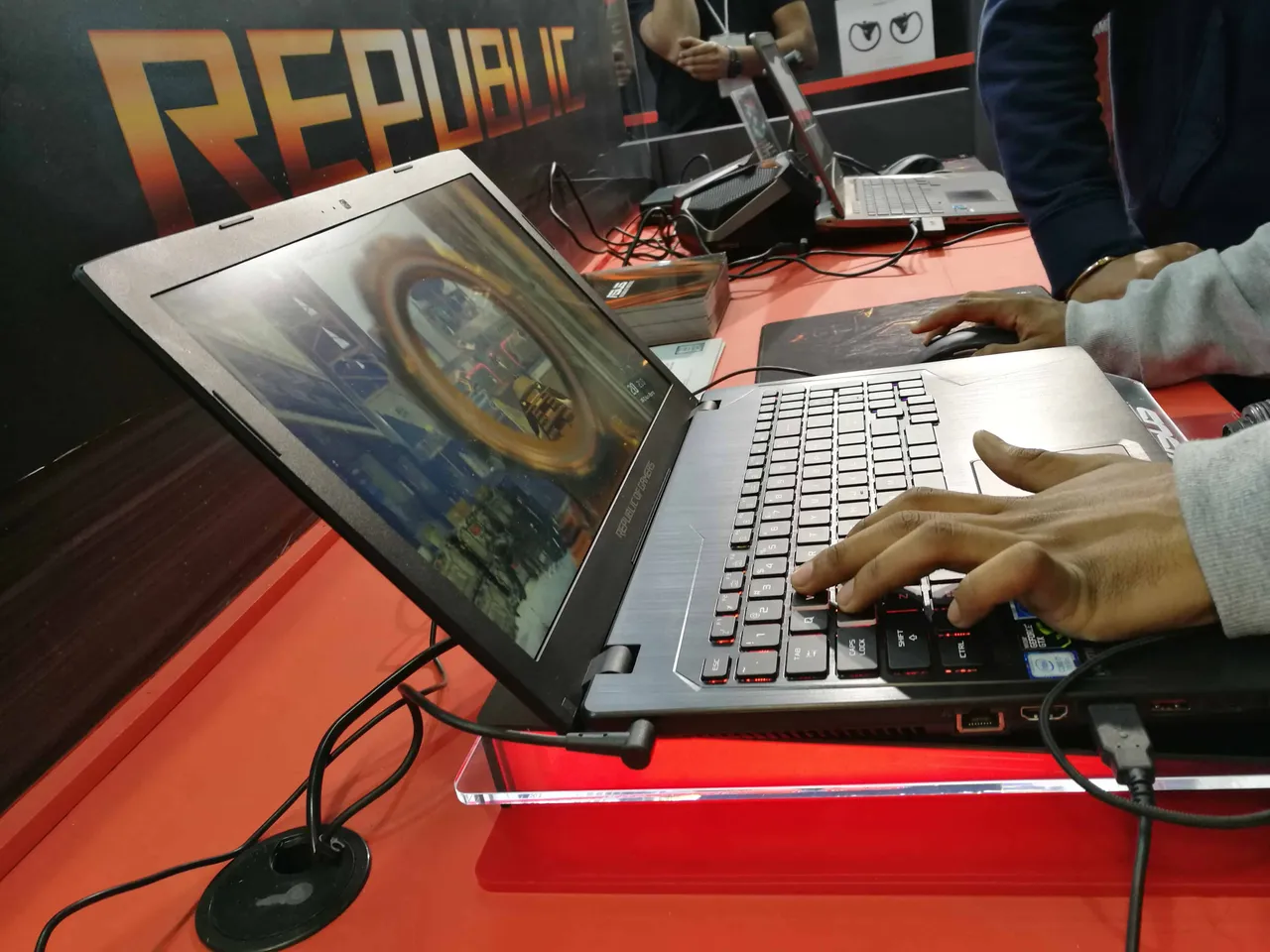 ASUS Republic of Gamers Launches Full Range of NVidia GeForce RTX Powered Laptops at CES 2019