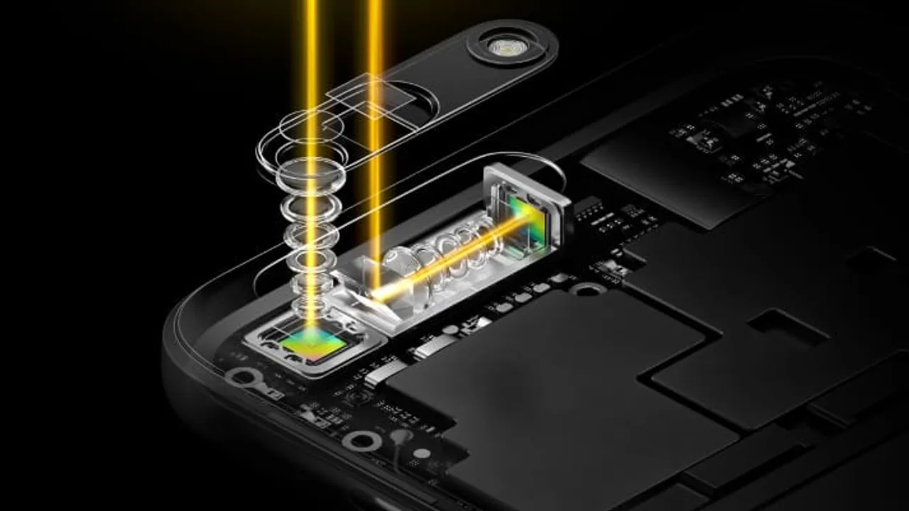 Oppo Worlds first periscope style dual camera technology