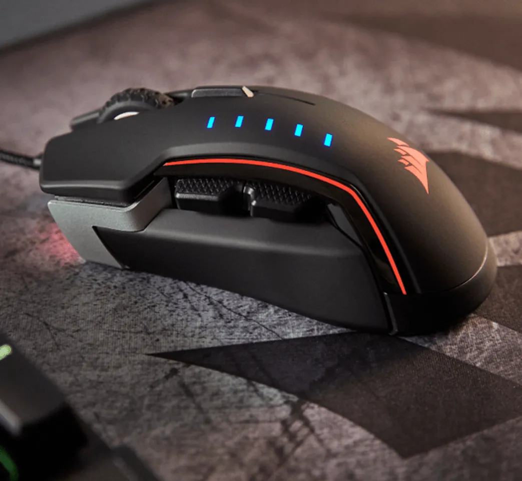 Corsair unveils GLAIVE RGB wired Gaming Mouse