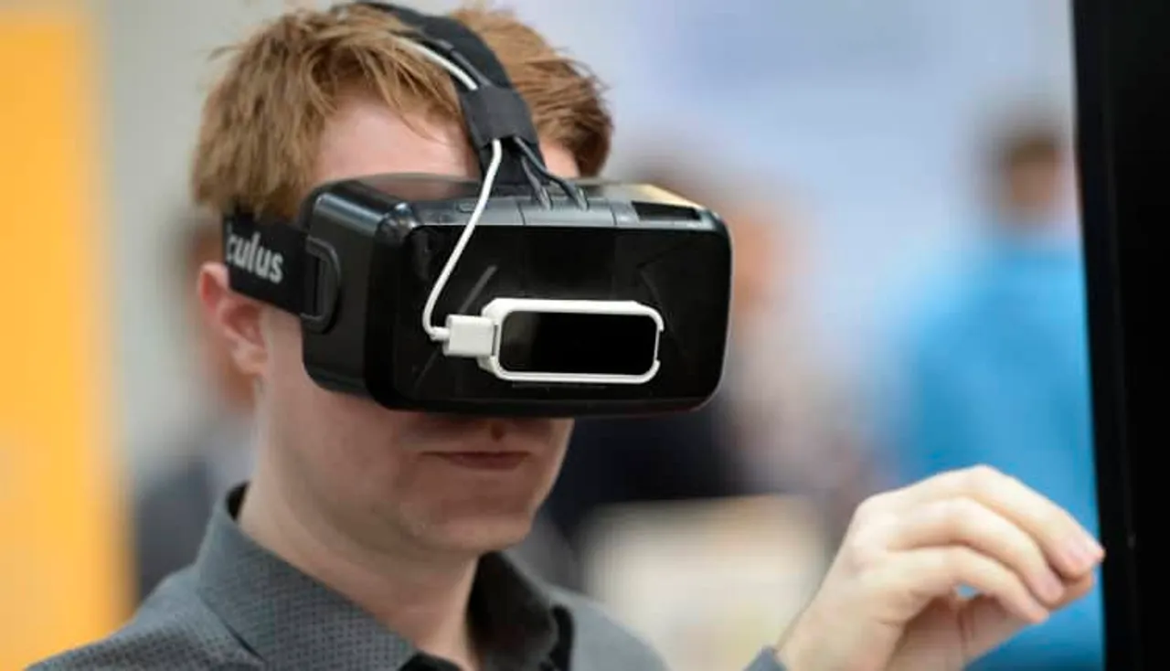 Virtual Reality capable of soothing pain