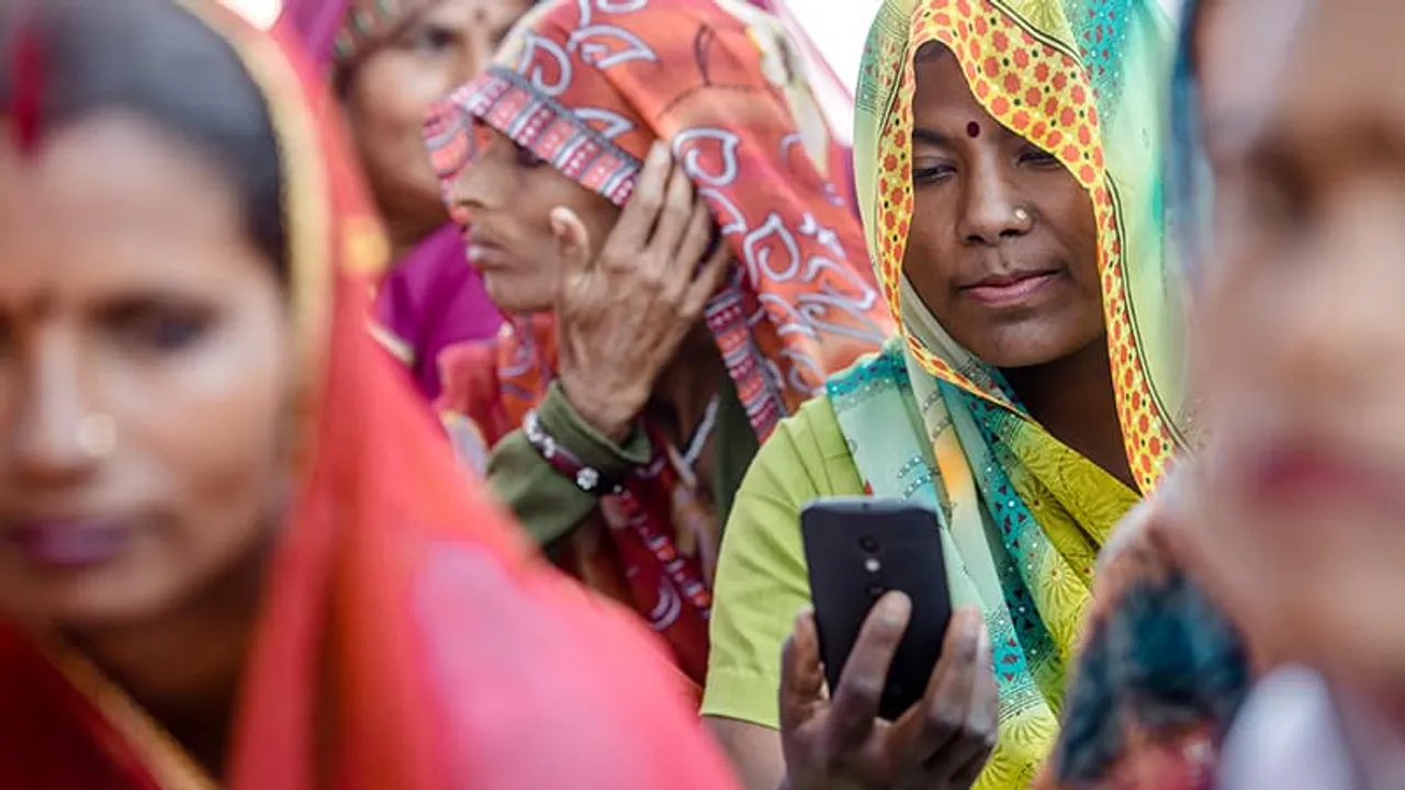80% women in developing countries now own mobile phone: GSMA