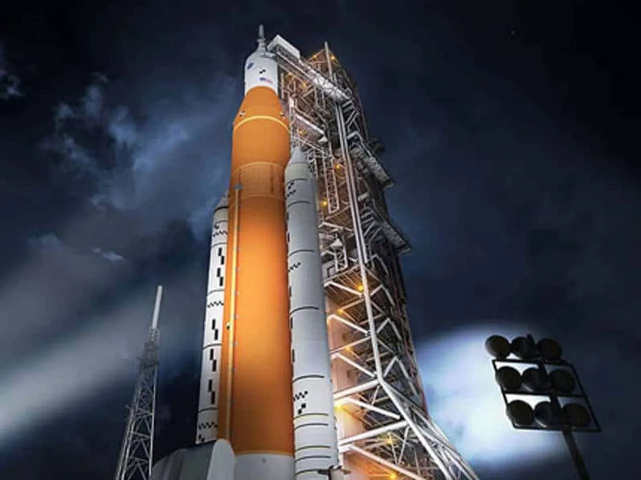 NASA new moon rocket