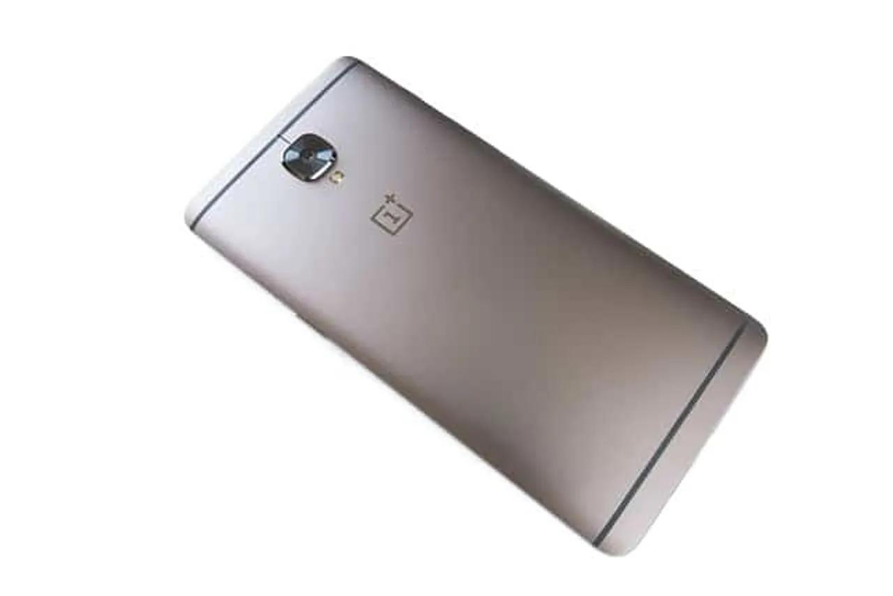 OnePlus 11 smartphone