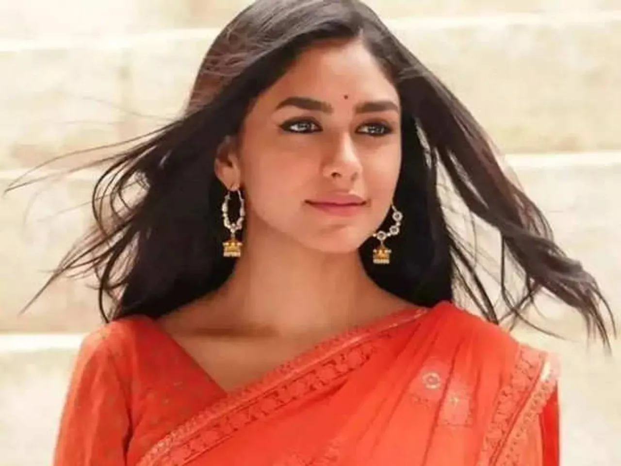 Mrunal Thakur