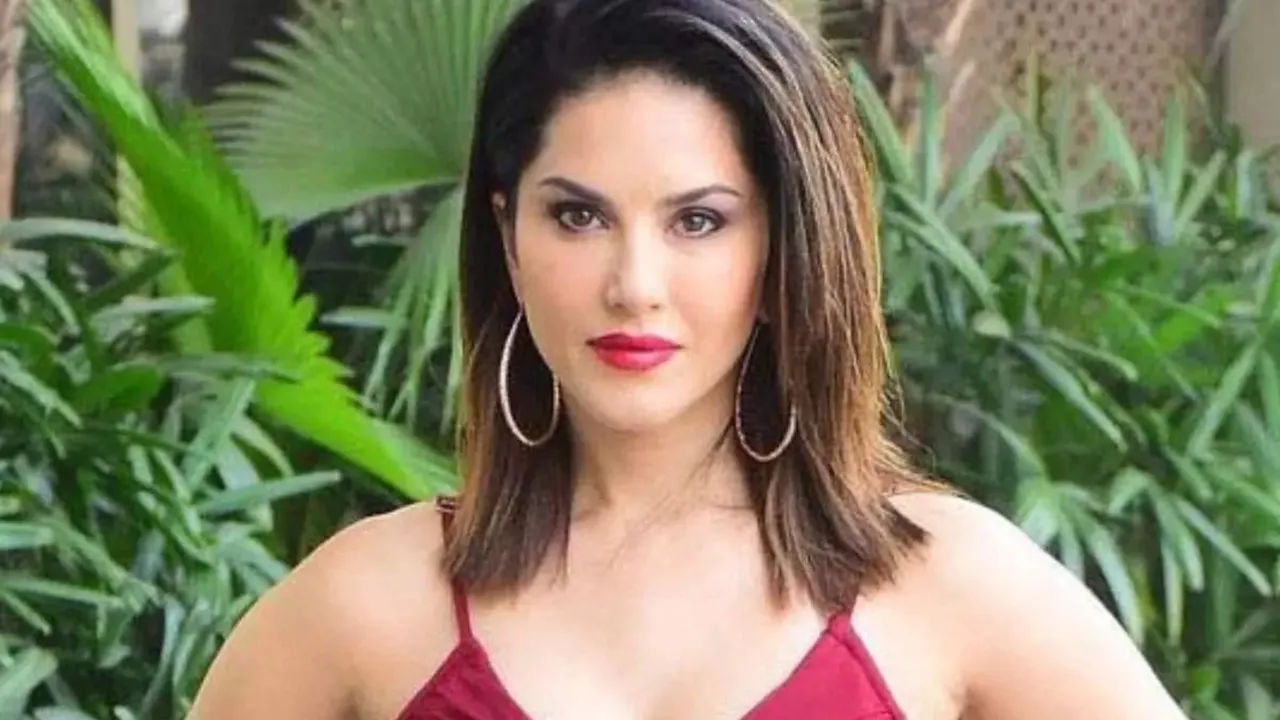 Sunny leone