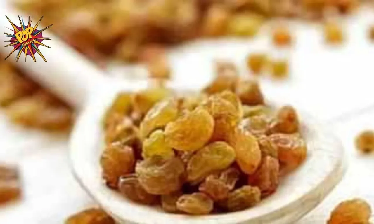 Skin Care Tips: Learn about the benefits of raisins water for skin and hair!