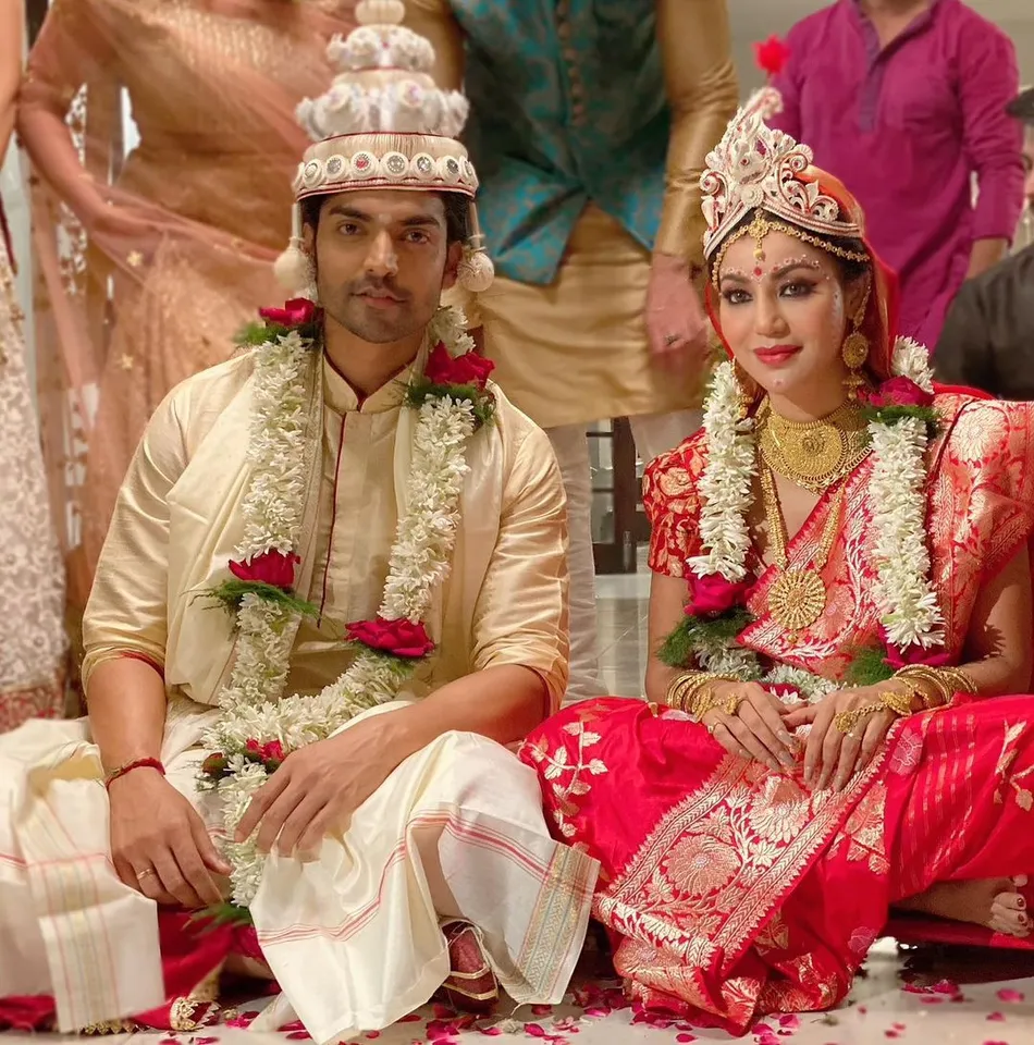 Debina Bonerjee and Gurmeet Choudhary renew their vows , get married to each other again ?