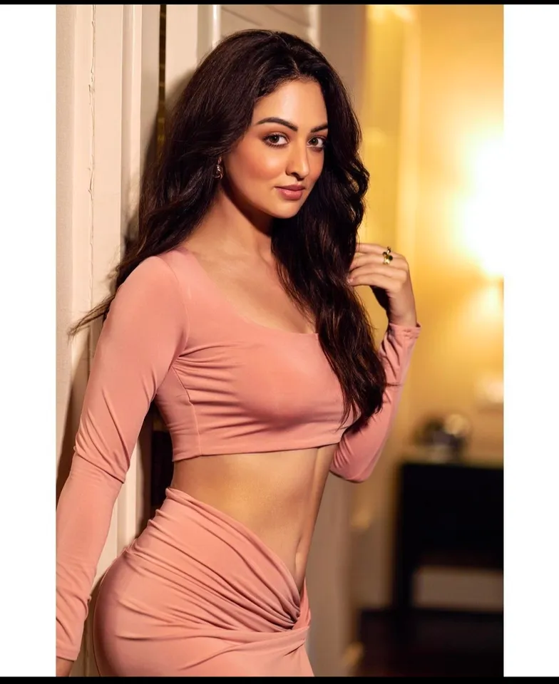 Sandeepa Dhar shares a body positivity message, gives a shout-out to every girl