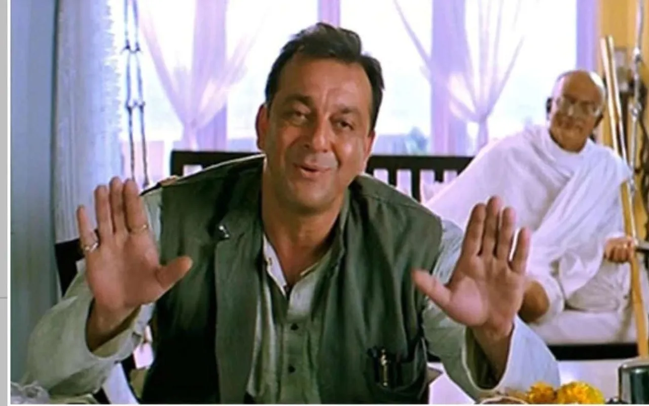 Sanjay Dutt's iconic Munna Bhai completes 15 years, Lage Raho Munna Bhai still remains a timeless comedy film
