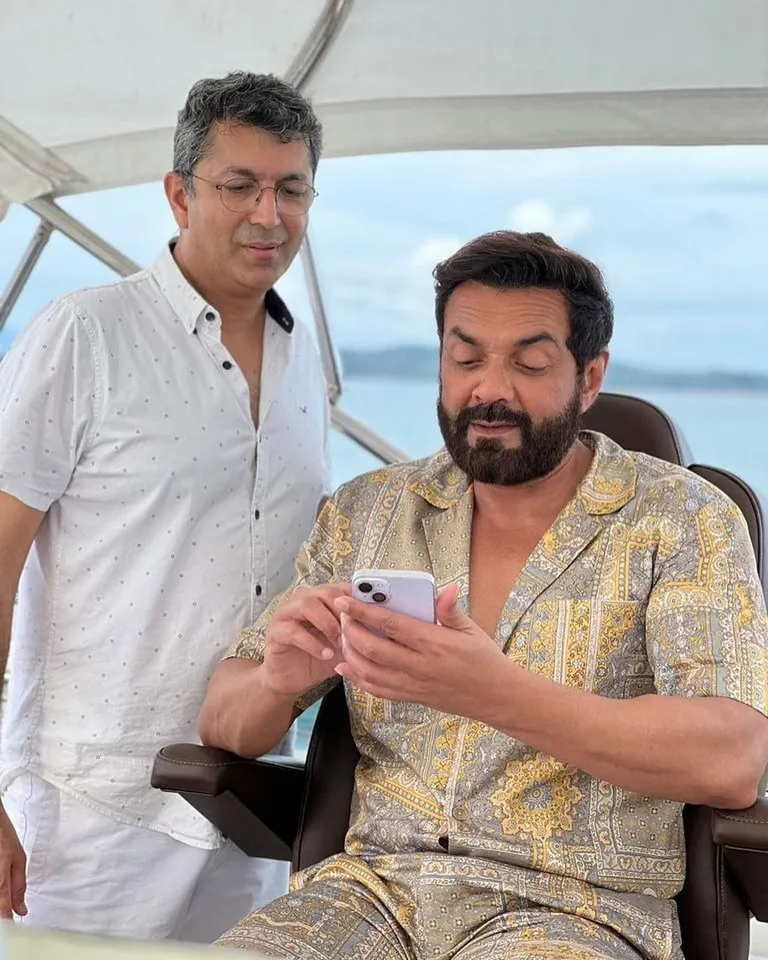 Bobby Deol wraps up the shoot of Kunal Kholi's movie 'Shlok - The Desi Sherlock'