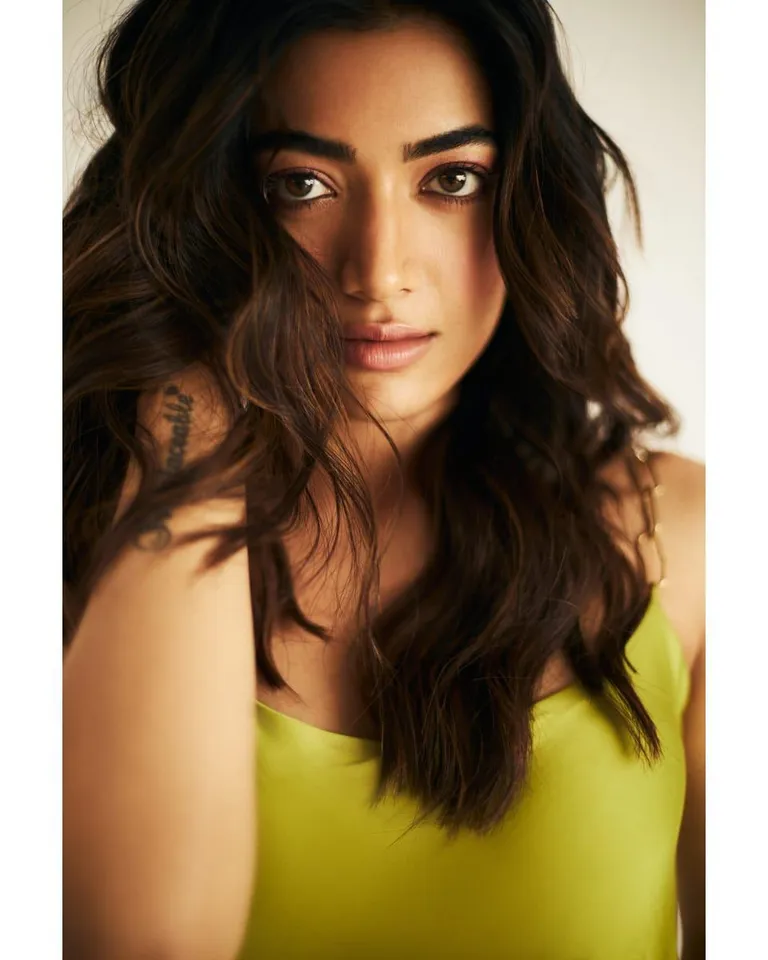 Rashmika Mandanna's recent social media post will make you stop and stare, she looks alluring