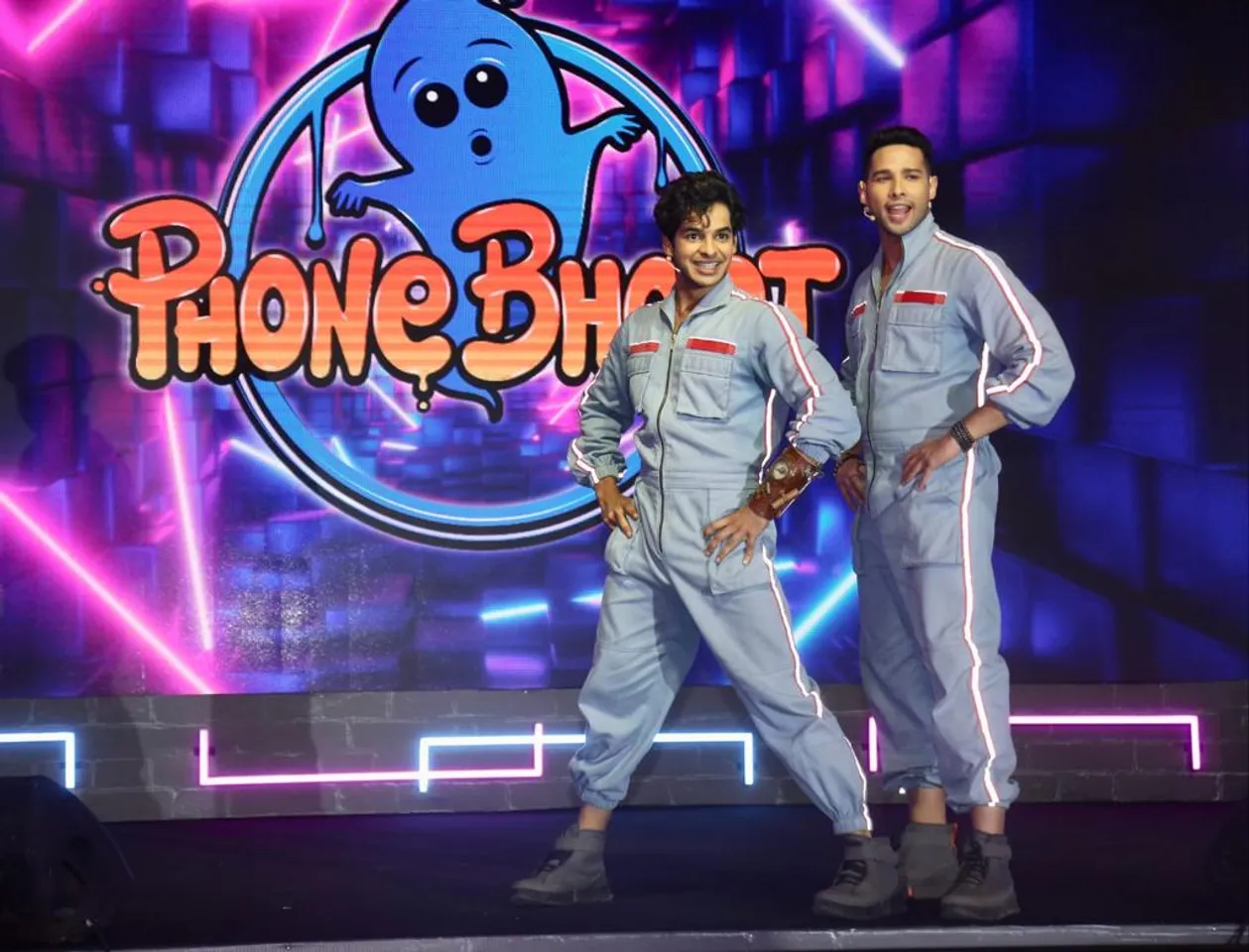 Ishaan Khatter and Siddhant Chaturvedi introduce the fun pairing of Gullu- Major from ‘PhoneBhoot’ ; Checkout the fun banter