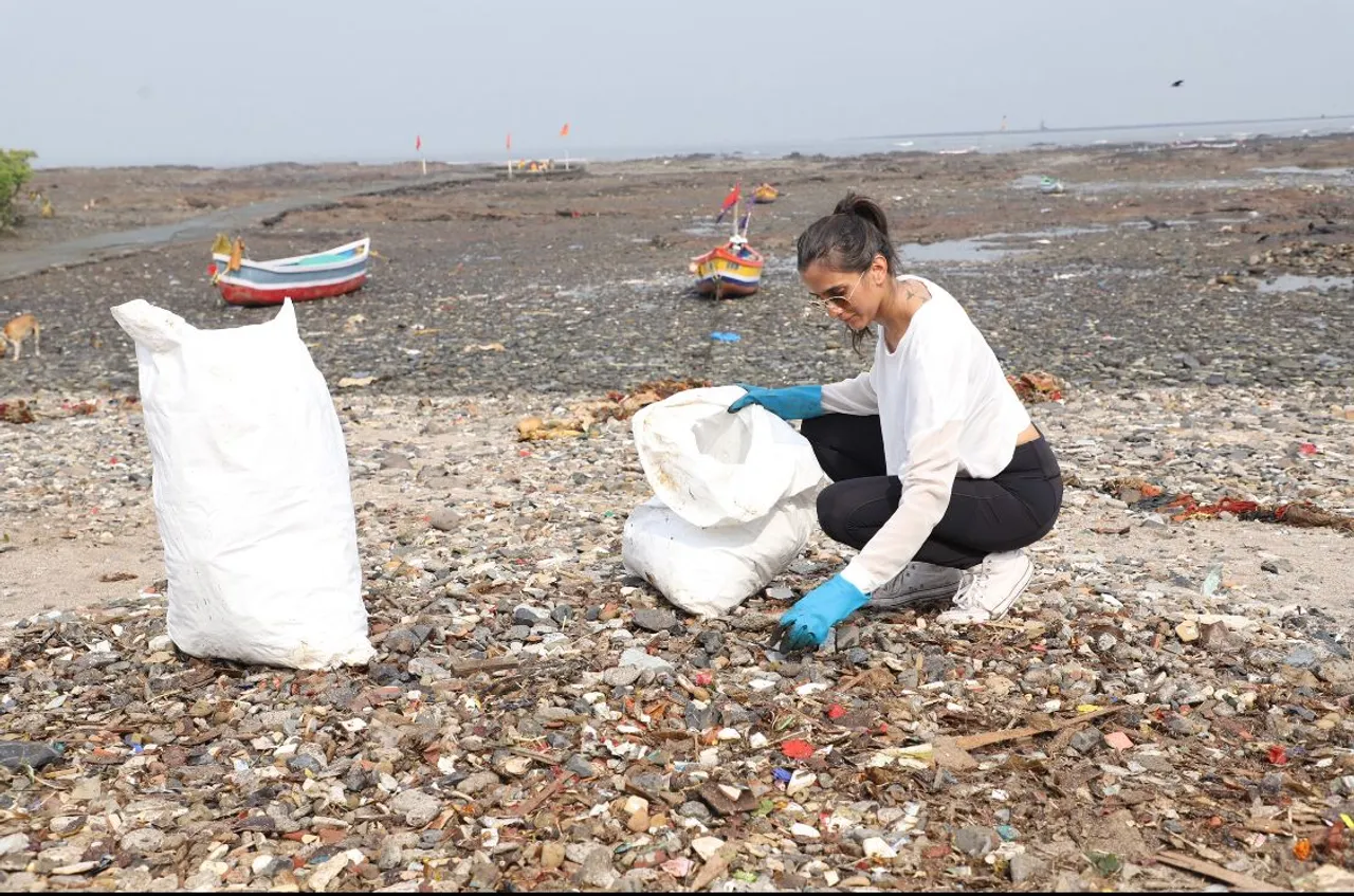 Earth Day: Pragya Kapoor, Dia Mirza, and Manish Paul come together for a beach clean up drive