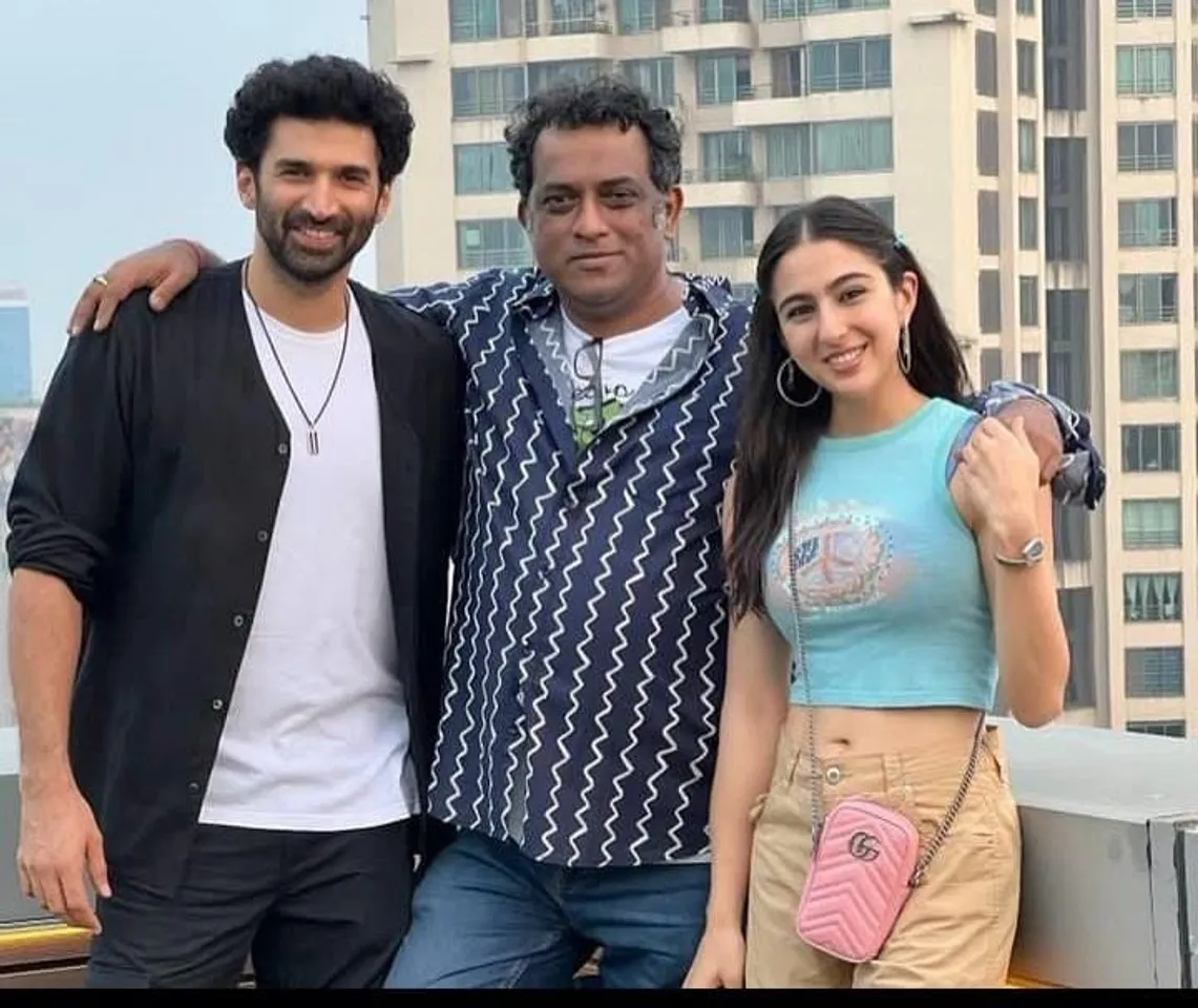 Fresh pairing of Sara Ali Khan and Aditya Roy Kapur strikes a chord with fans! Check out their reactions