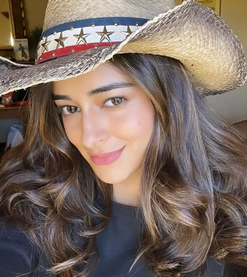 Ananya Panday radiates positivity with her funky look from Liger sets !
