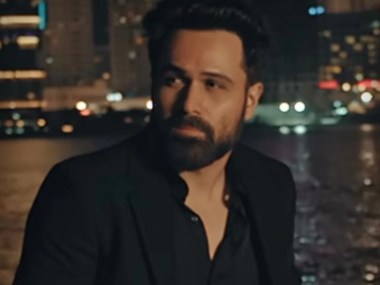 Emraan Hashmi’s latest song ‘Ishq Nahi Karte’ is his birthday treat to fans. Out now!